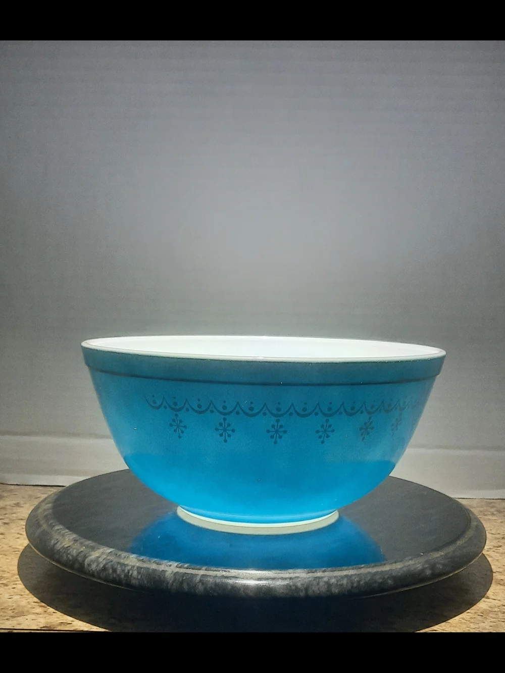Pyrex Blue Garland Snowflake Mixing Bowl Set